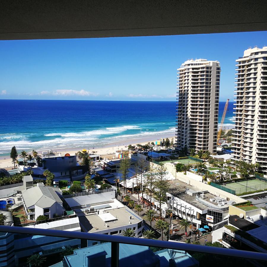 H Star Residences-- Paradise Stayz Apartment Gold Coast